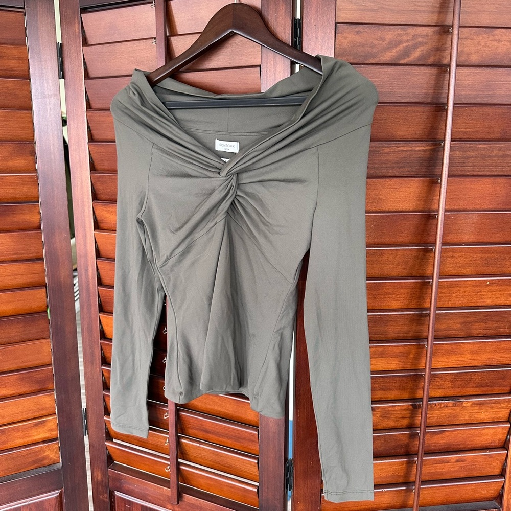 Aritzia Green Tie Front Fitted Blouse